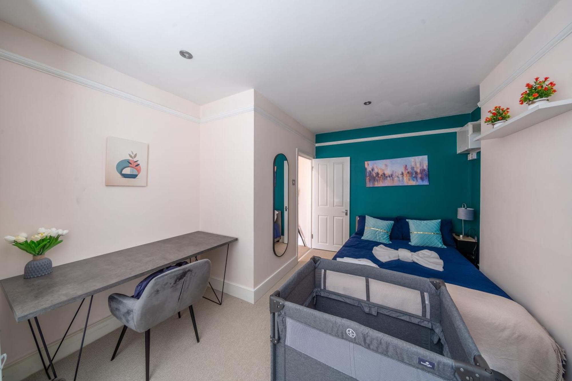 Beautiful 2 Bedroom With Private Garden In Wimbledon - Minutes From Apartament Londra